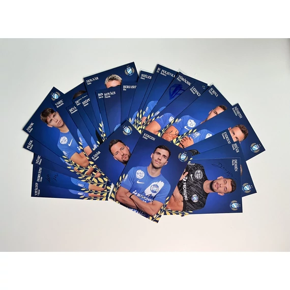 Aláírt játékoskártyák 