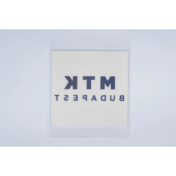 Tetoválás- MTK Budapest felirattal